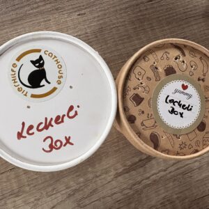 Selbstgebackene Leckerlis für Hund und Katze