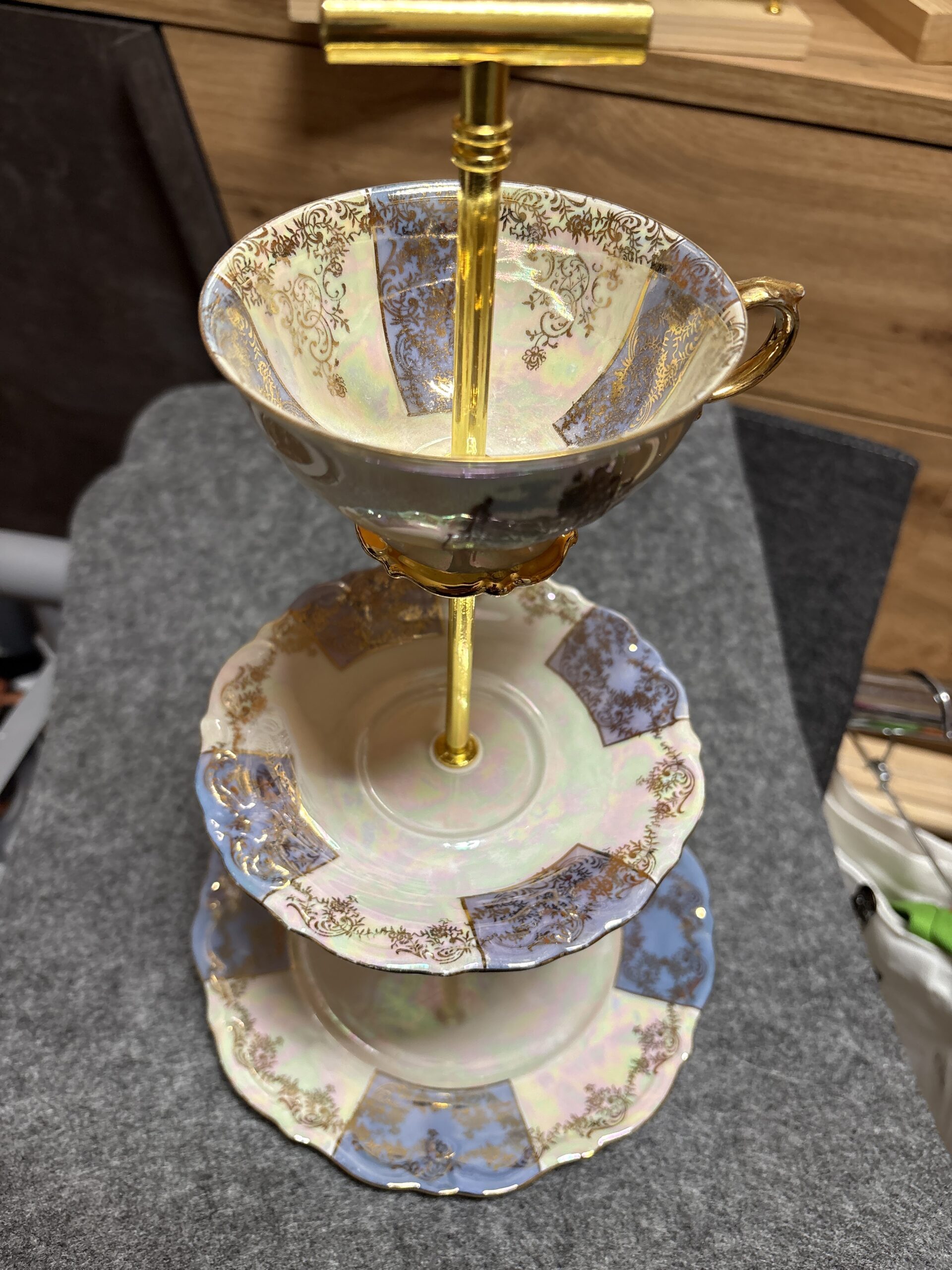 Upcycling Etagere Perlmutt blau
